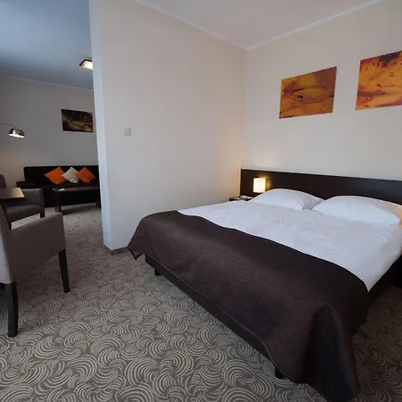 Emocja Hotel 3*